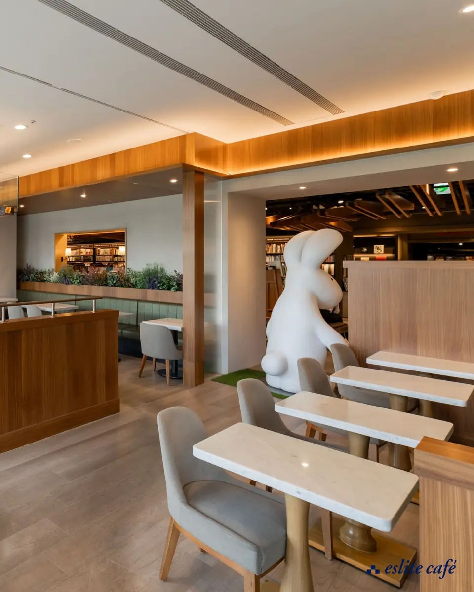 eslite café 店內